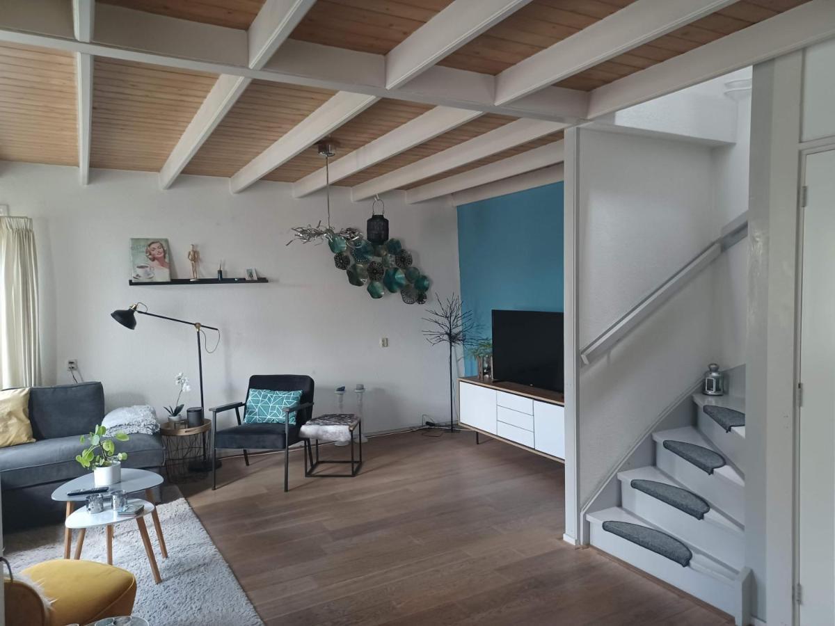 Karakteristiek Huis In Centrum Winsum Met Nieuwe Badkamer Luaran gambar