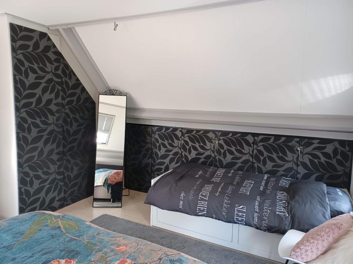 Karakteristiek Huis In Centrum Winsum Met Nieuwe Badkamer Luaran gambar
